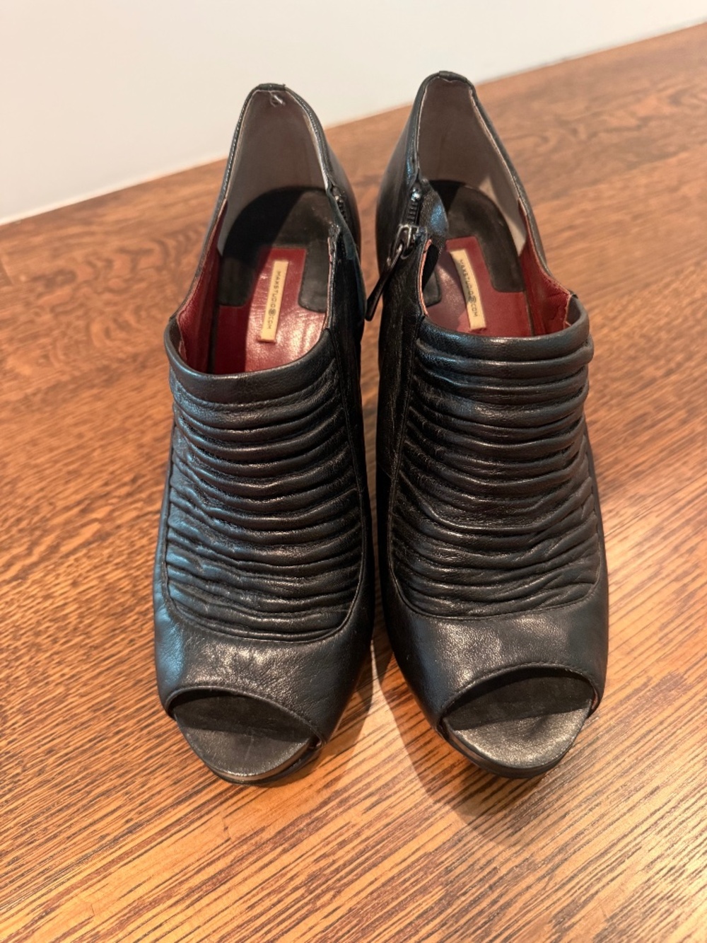 Open toe botties